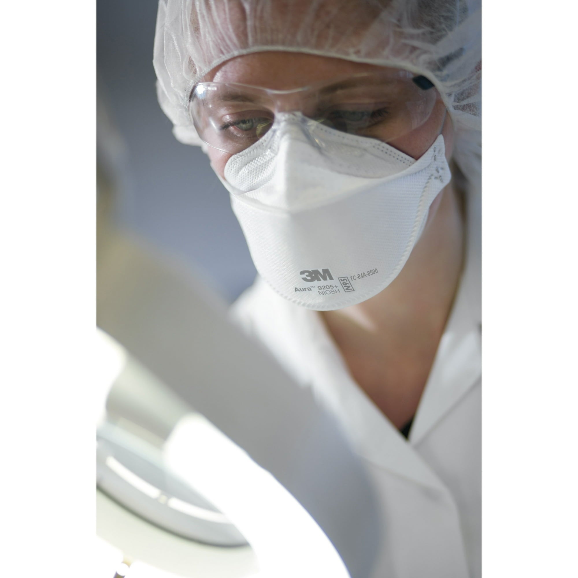 3M 440pcs Aura 9205+ Particulate Respirator N95 Face Mask, Regular Size, Individually wrapped & Flat Fold