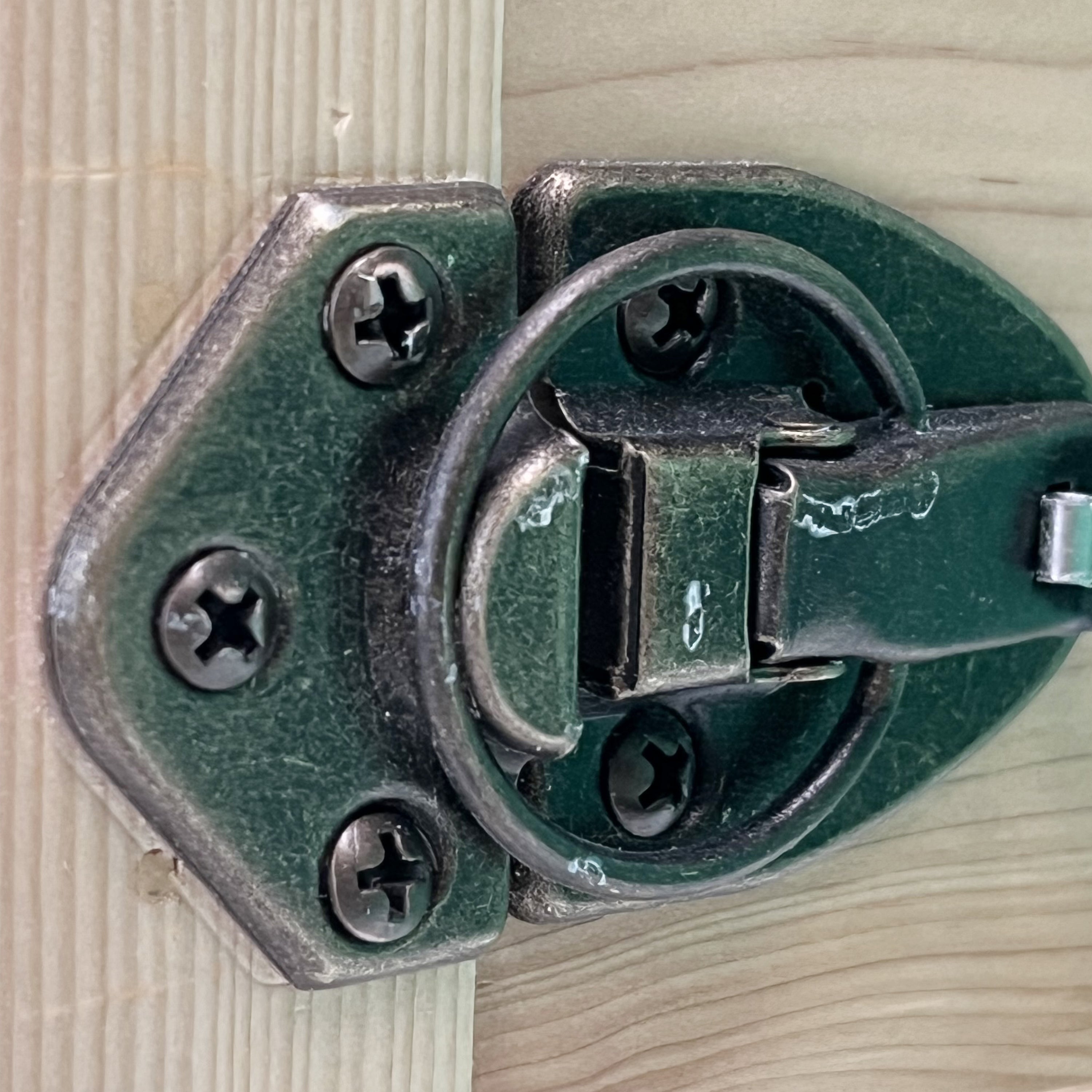 1-Person Carbon Infrared Sauna - Canadian Hemlock Wooden Sauna - 760 Watts by PlayMakar