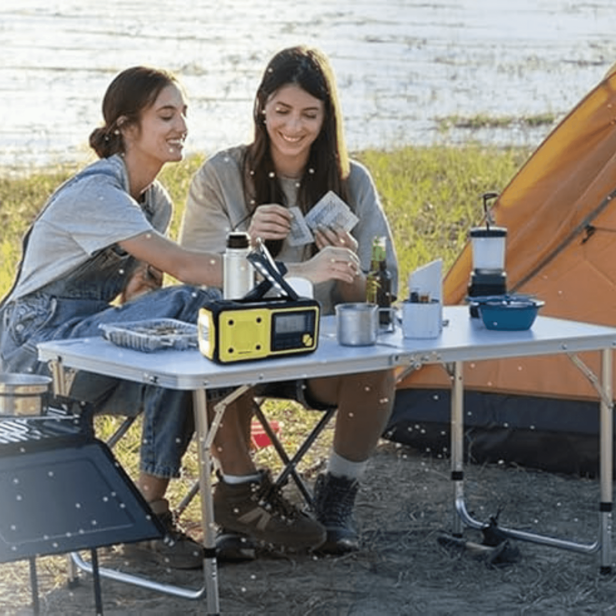 Emerson Emergency AM / FM Radio with Weather Band / Flashlight / Power Bank by Jupiter Gear