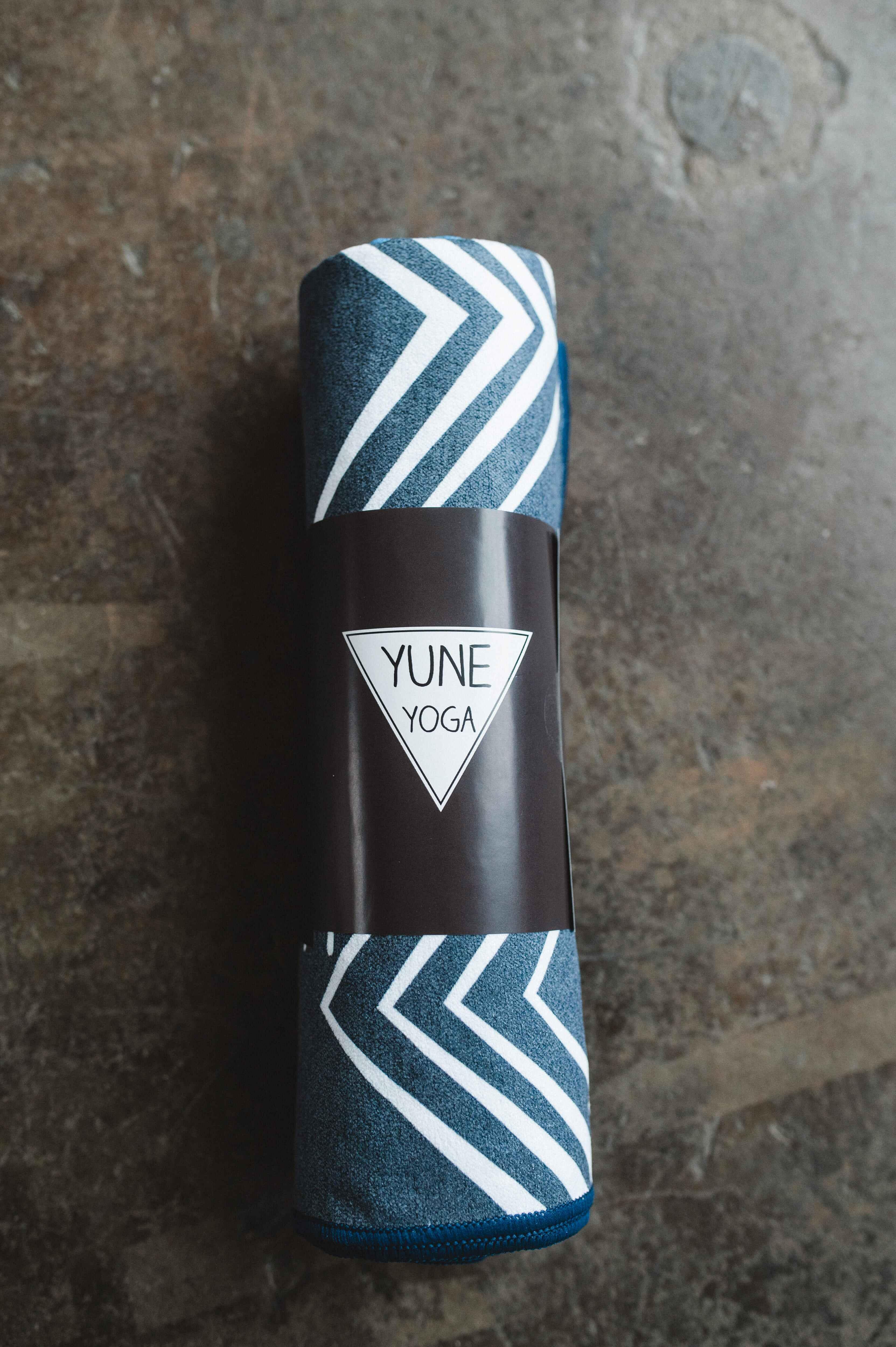 Yoga Towel | Non Slip Silicon Nubs | Absorbent Microfiber | Blue | Yune Yoga | The Diamond - Yune Yoga